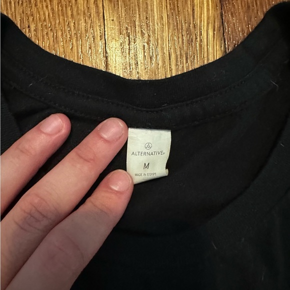 grungy alternative graphic muscle tee - Picture 2 of 2